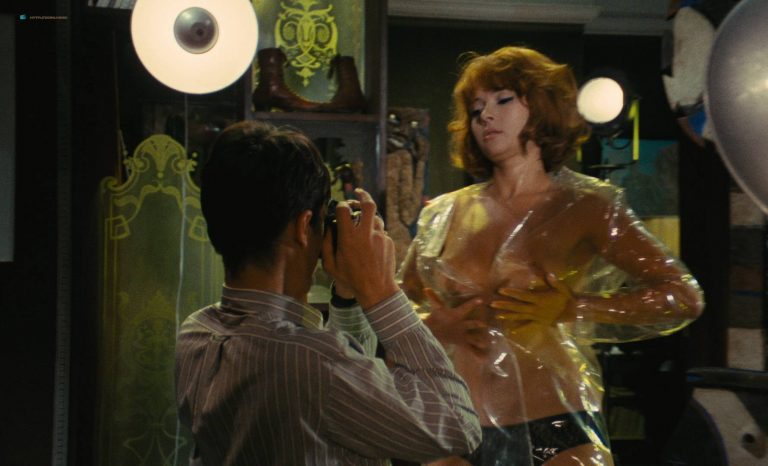 Dany Carrel nude topless Elisabeth Wiener hot and sexy – La Prisonnière (FR-1968) HD 1080p BluRay
