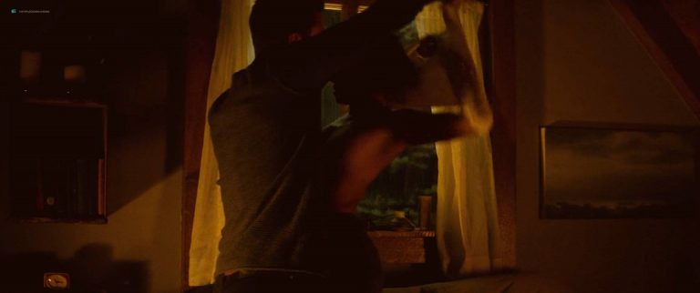 Katerina Graham nude side boob and sex – How It Ends (2018) HD 1080p Web