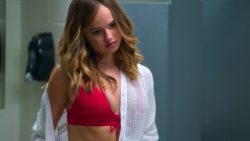 Debby Ryan hot busty and sexy, Michelle E. Hendley, Erinn Westbrook and others hot - Insatiable (2018) s1e-4-6 HD 1080p (8)
