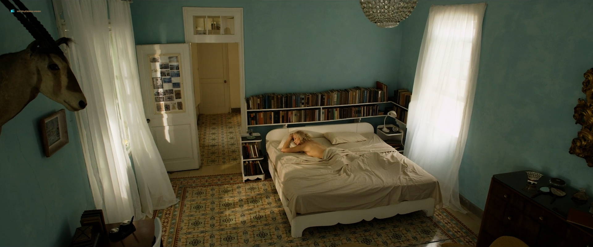 Minka Kelly nude butt Joely Richardson nude and skinny dipping - Papa Hemingway in Cuba (2015) HD 1080p web (2)