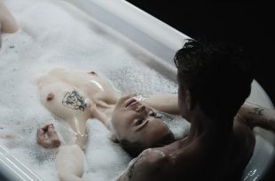 Melissa George nude topless in the tub - The First (2018) S1E5 HD 1080p (7)