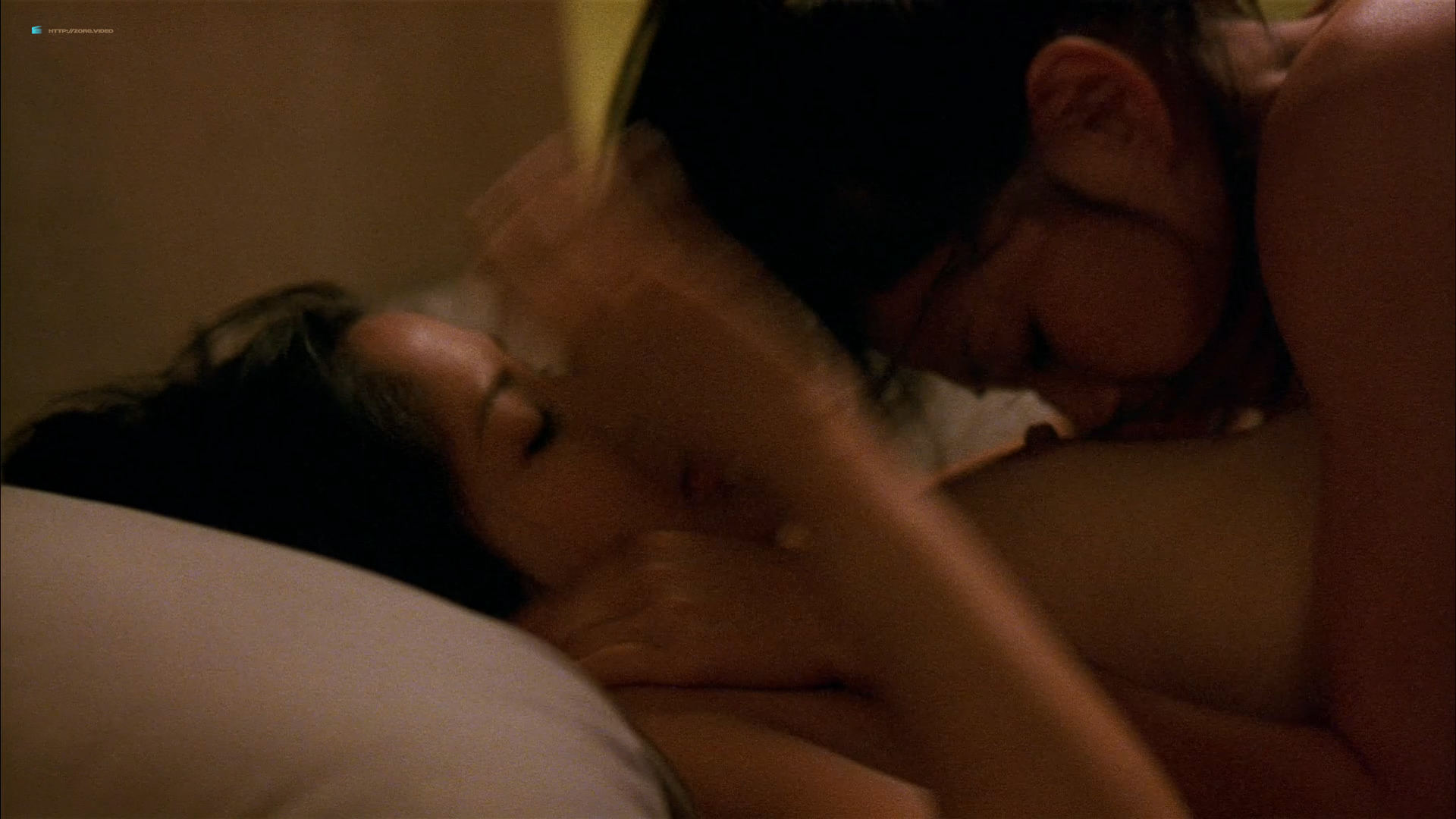 Michelle Krusiec nude topless and lesbian sex with Lynn Chen - Saving Face (2004) HD 1080p (6)