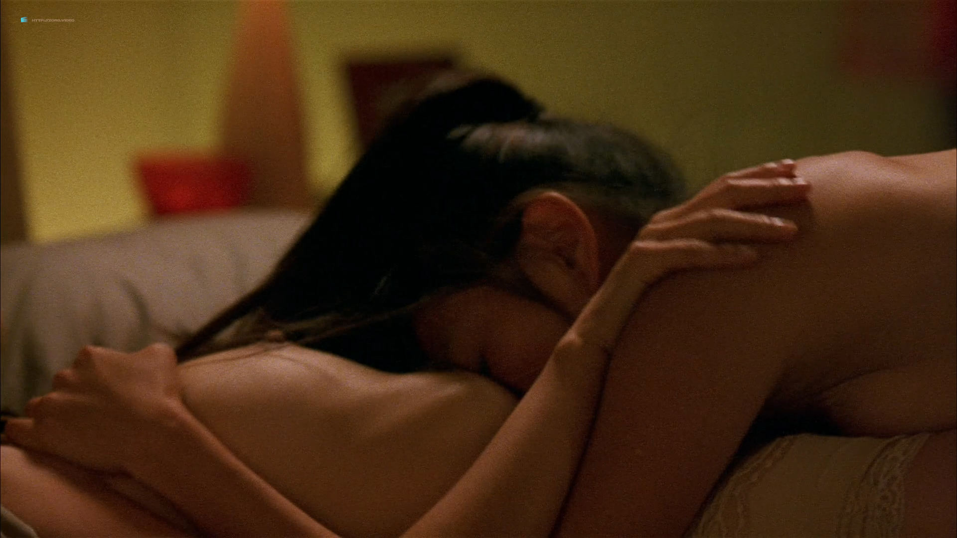 Michelle Krusiec nude topless and lesbian sex with Lynn Chen - Saving Face (2004) HD 1080p (4)