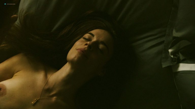 Anni Krueger nude topless and sex – The Romanoffs (2018) s1e4 HD 1080p