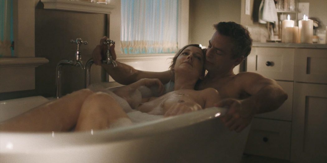 Judy Greer nude topless in the tub - Kidding (2018) se5 HD 1080p (3)