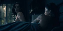 Kate Siegel nude nipple Levy Tran and Victoria Pedretti hot and sexy - The Haunting Of Hill House (2018) S1 HD1080p (11)