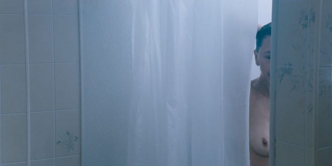 Maggie Gyllenhaal nude in the shower - The Kindergarten Teacher (2018) HD 1080p (5)