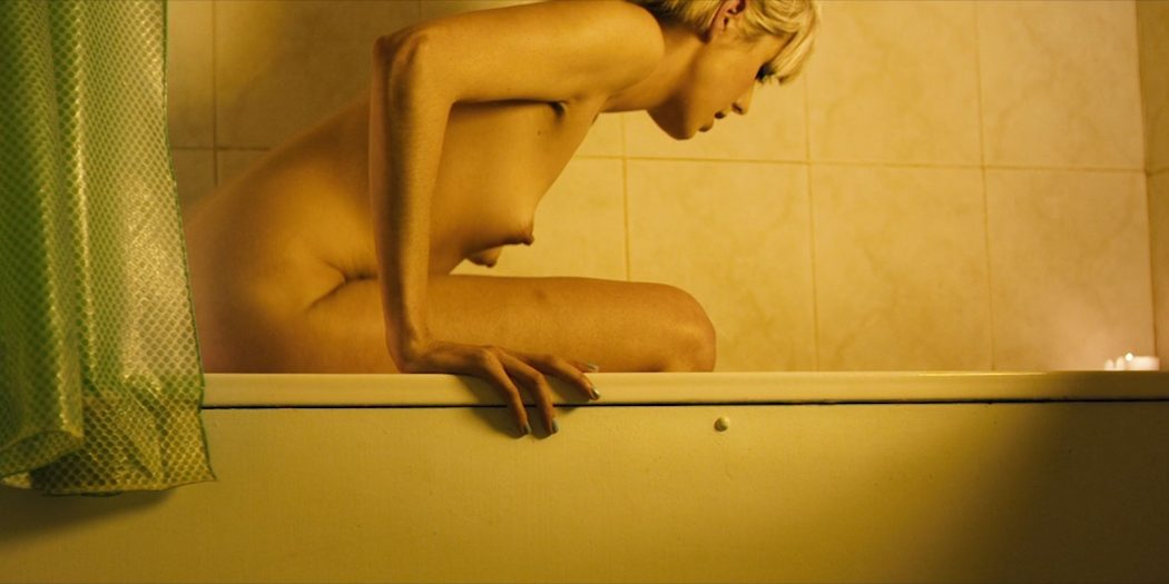 Agyness Deyn nude brief topless Suki Waterhouse sexy and Eva Dagoo nude - Pusher (UK-2012) HD 1080p BluRay (8)