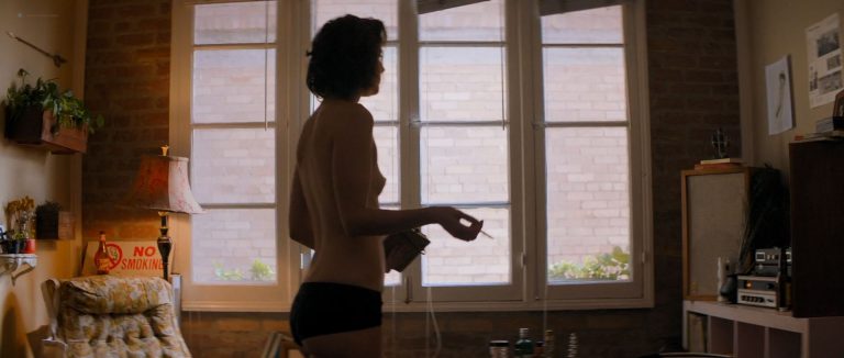 Mary Elizabeth Winstead nude topless and hot – All About Nina (2018) HD 1080p