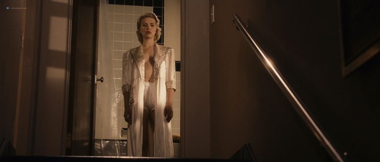 Scarlett Johansson hot Hilary Swank butt Mia Kirshner nude topless – The Black Dahlia (2006) HD 1080p BluRay