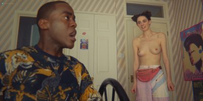 Tanya Reynolds nude topless Gillian Anderson hot - Sex Education (2018) s1e3 HD 1080p (5)