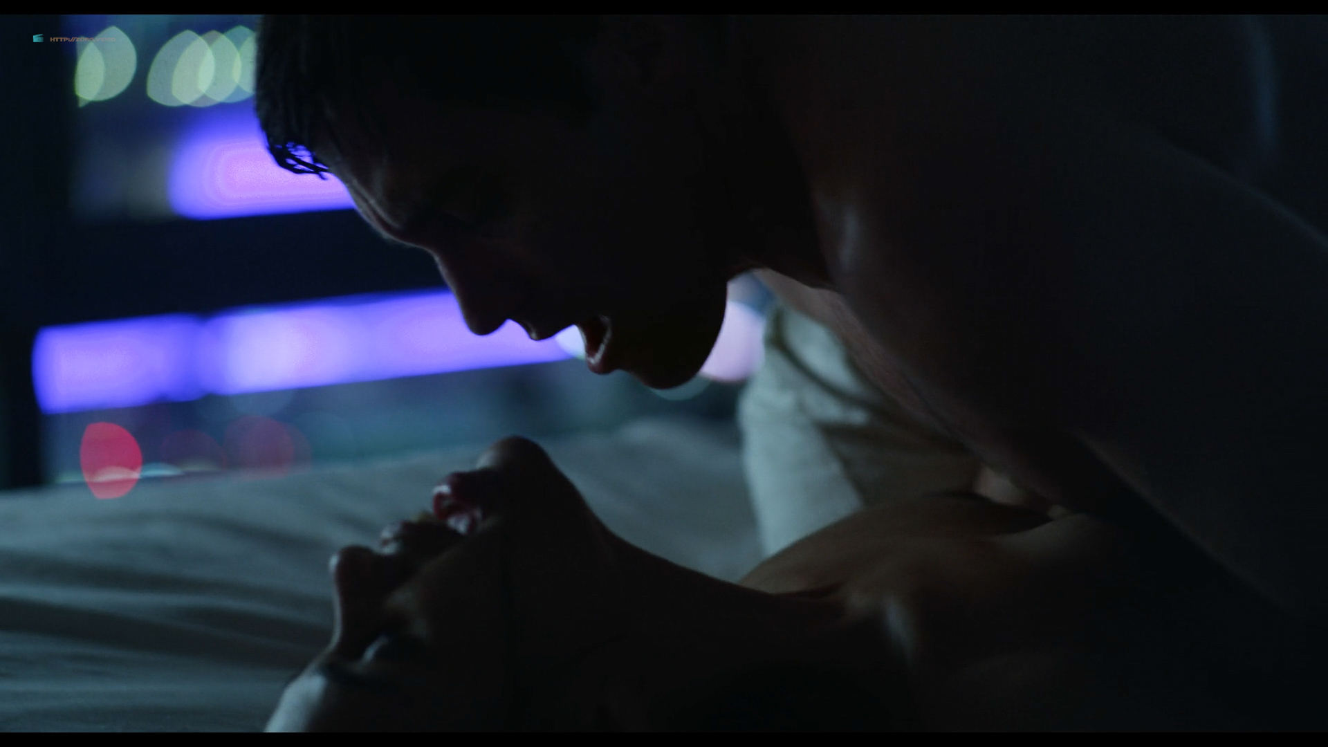 Zawe Ashton hot in one sex scene - Velvet Buzzsaw (2019) HD 1080p (6)