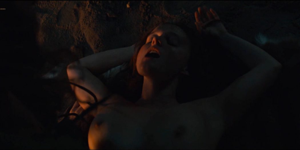 Niamh Carolan nude topless and sex - American Gods (2019) s2e7 HD 1080p (4)