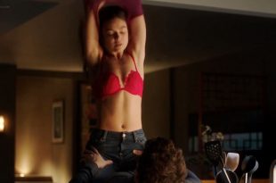 Danielle Campbell hot sex - Famous in Love (2018) s2e3 HD 1080p (6)