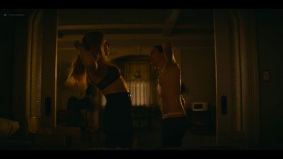 Ellen Page nude sex with Zosia Mamet - Tales Of The City (2019) s1e4-5 HD 1080p (8)