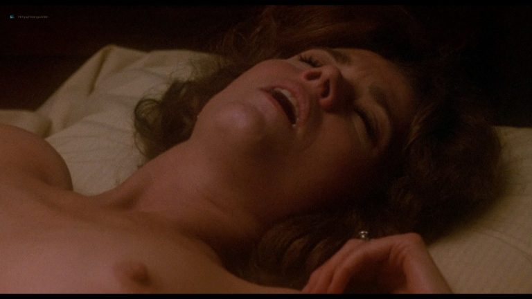 Jane Fonda nude topless and sex Penelope Milford nude – Coming Home (1978) HD 1080p BluRay