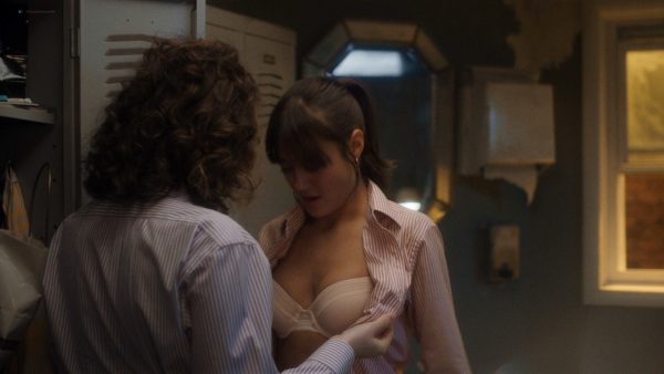 Ella Purnell hot and Sadie Scott sexy lingerie - Sweetbitter (2019) s2e5 HD 1080p (8)