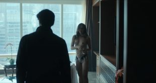 Jennifer Krukowski nude topless Devoshia Cooper nude too - Titans (2019) s2e7 1080p (8)