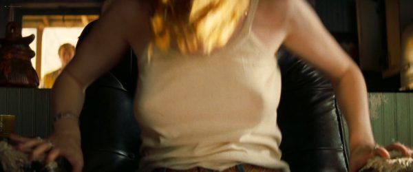 Dakota Fanning bouncing boobs Margot Robbie sexy - Once Upon a Time ... in Hollywood (2019) 1080p Web (9)