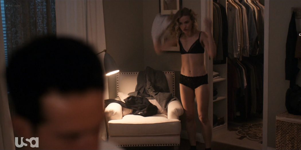 Willa Fitzgerald hot in lingerie Marlo Kelly, Herizen F. Guardiola sexy - Dare Me (2019) s1e4 HD 1080p (6)