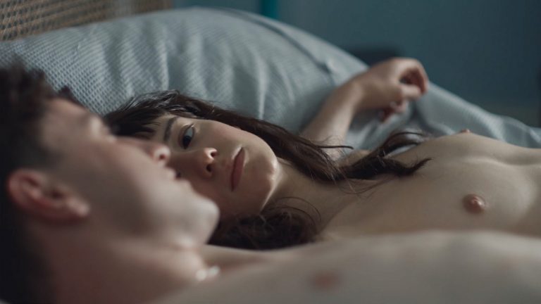 Daisy Edgar-Jones nude topless and sex in Normal People (UK-2020) HD 1080p Web
