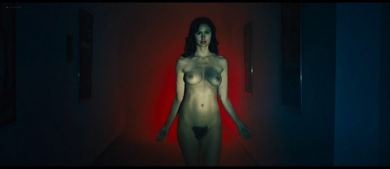 Katelyn Pearce nude in Porno (2019)