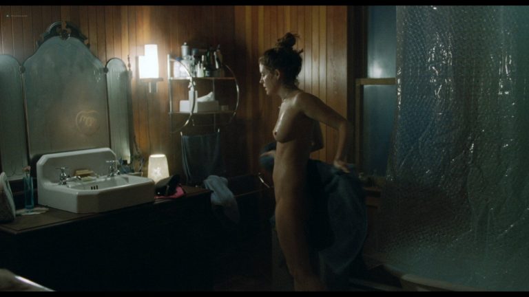 Riley Keough nude – The Lodge (2019) HD 1080p BluRay