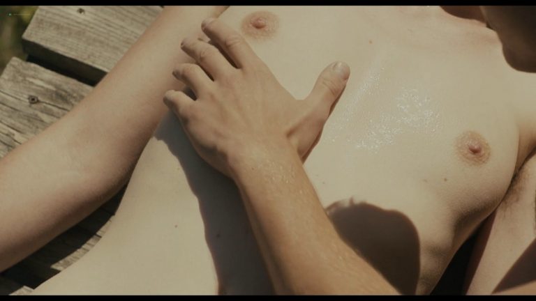 Salomé Richard nude topless – Rêves de jeunesse (FR-2019) HD 1080p Web
