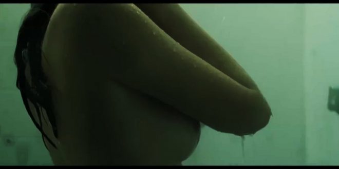 Cassidy Gard nude side-boob and sexy - Eaglewalk (2012) HD 1080p Web (4)
