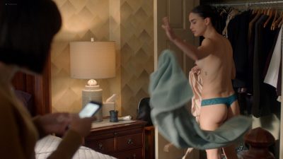 Melissa Barrera nude side boob - Vida (2020) s3e5 HD 1080p Web (5)
