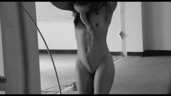 Tristan Risk nude full frontal Jessie Crabbe nude lesbian sex - Odissea della Morte (2018) HD 1080p Web (11)