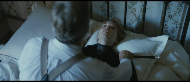 Léa Seydoux hot sex in Journal d’une femme de chambre (FR-2015)
