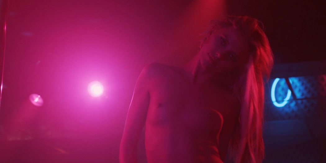 Riley Voelkel nude topless - Hightown (2020) s1e6 HD 1080p (9)