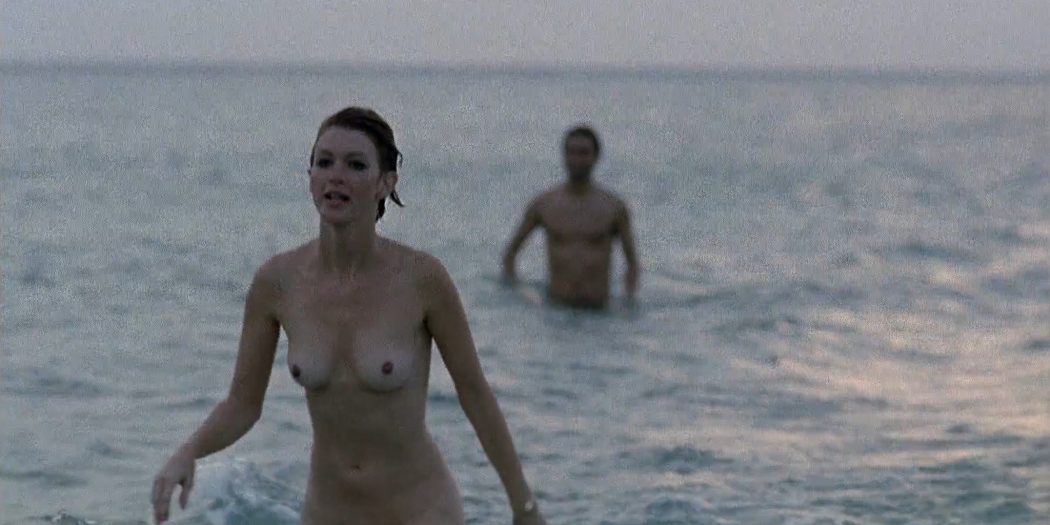 Allison Smith nude full frontal Hedy Burress full frontal too - Los años bárbaros (ES-1998) HD 1080p Web (4)