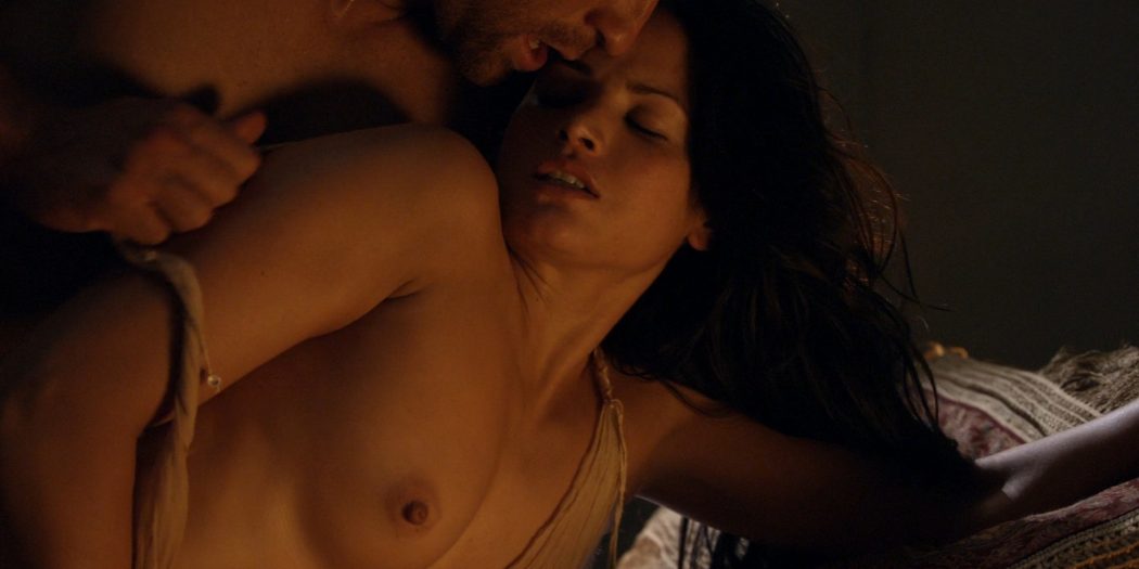Viva Bianca nude topless Katrina Law, Bonnie Sveen, etc -Spartacus - Vengeance (2012) e3 1080p (10)