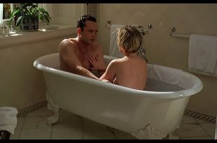 Anne Heche nude side-boob Is Issariya, Brette Taylor hot - Return to Paradise (1998) HD 1080p BluRay (2)