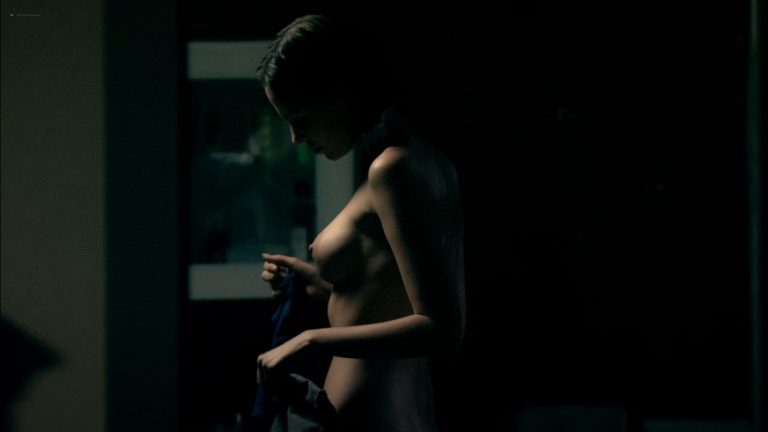 Erica Cox nude Amy Lynn Grover nude sex threesome- Bitten (2008) HD 1080p Web