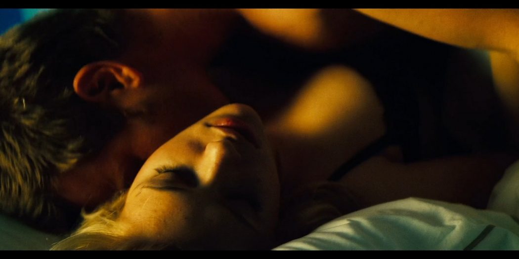 Scarlett Johansson hot and sex The Island 2005 HD 1080p BluRay 009