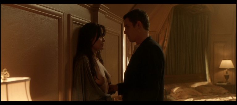 Angelina Jolie nude topless and sex – Taking Lives (2004) HD 1080p BluRay