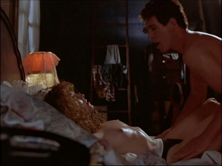 Linda Kozlowski nude topless and sex – Backstreet Justice (1994) HD 1080p Web