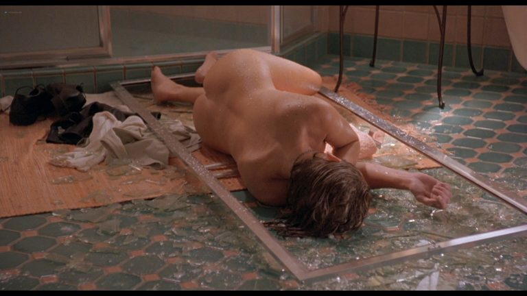 Meg Ryan nude butt in When a Man Loves a Woman (1994) 1080p BluRay