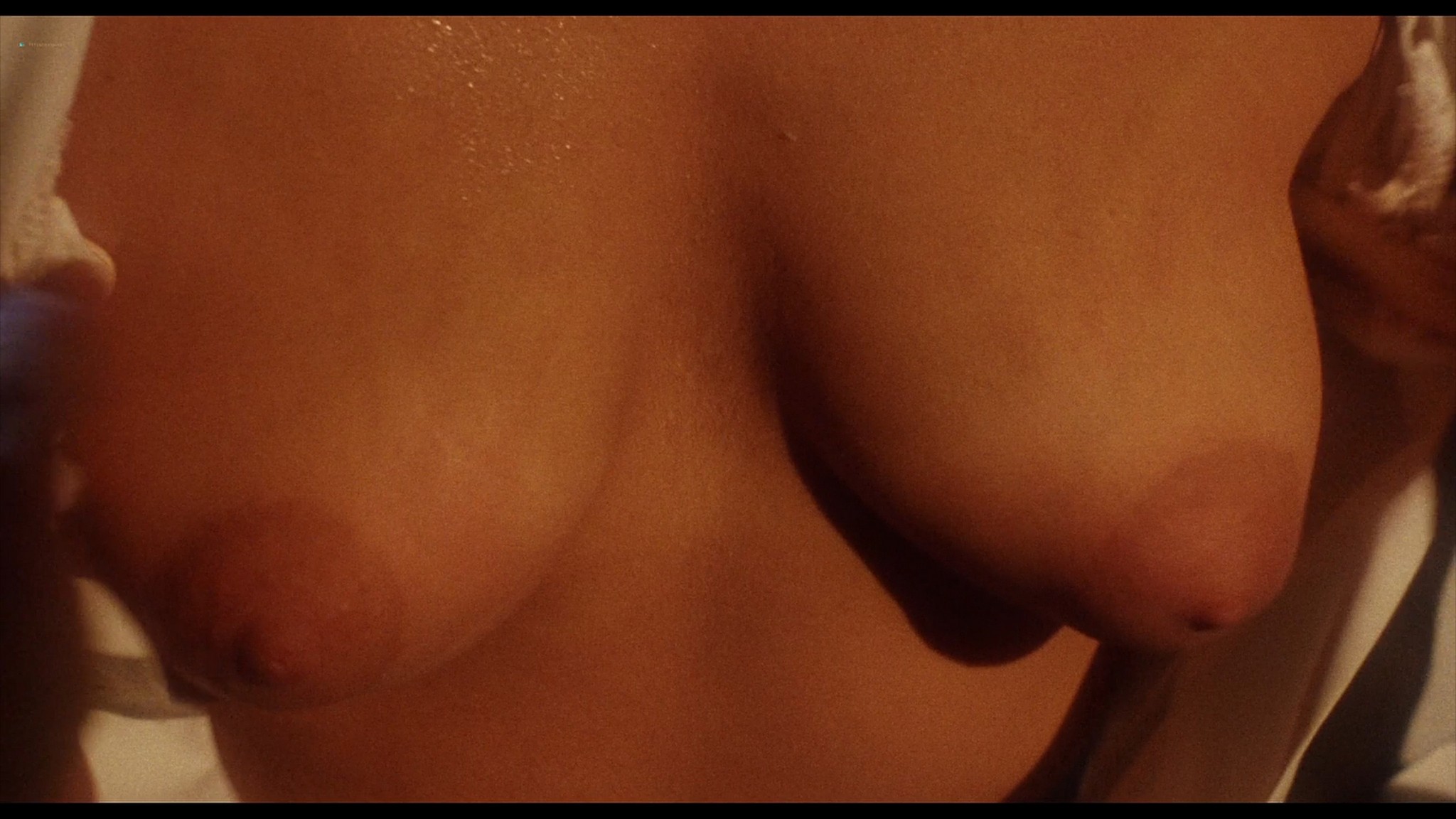 Wendy MacDonald nude topless – The Dark Side of the Moon (1990) 1080p BluRay