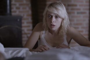 Amelia Eve cute and some sex The Darkness 2021 1080p Web 3