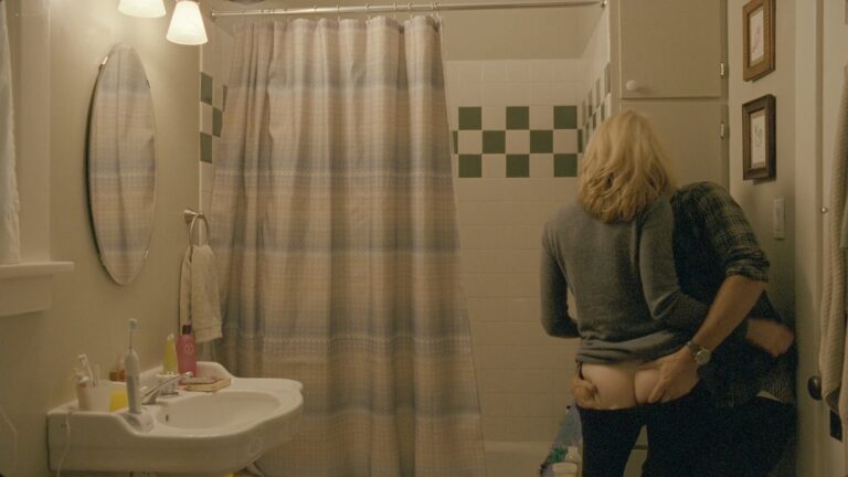 Elizabeth Banks naked butt crack and pussy groping  – The Details (2011) HD 1080p slow motion