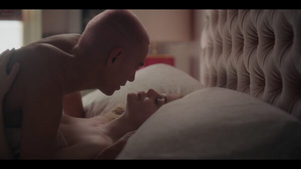 Emily Alyn Lind sex Whitney Peak hot Gossip Girl 2021 s1e1 1080p Web 15