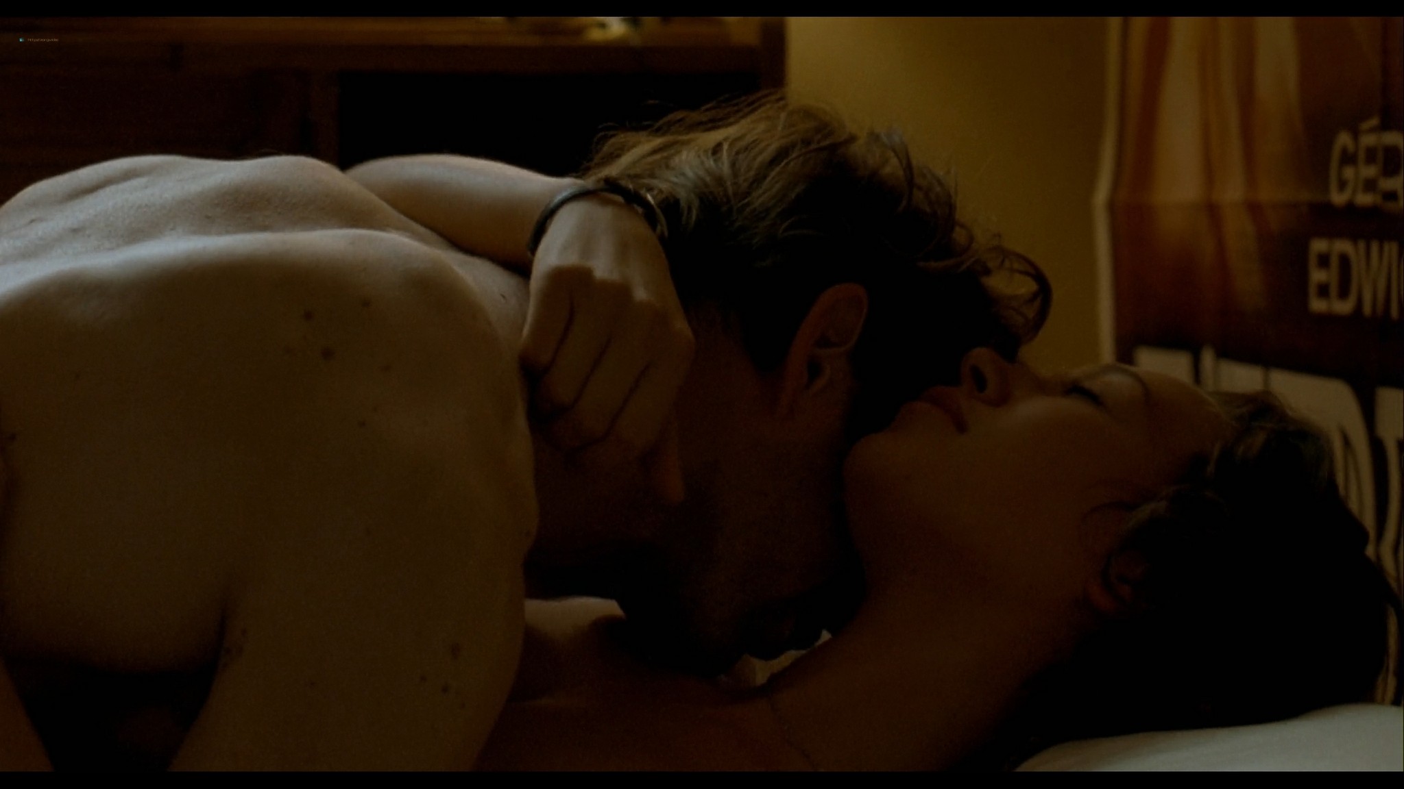 Laura Smet nude sex Catherine Frot sex Le passager de l ete 2006 1080p BluRay 13