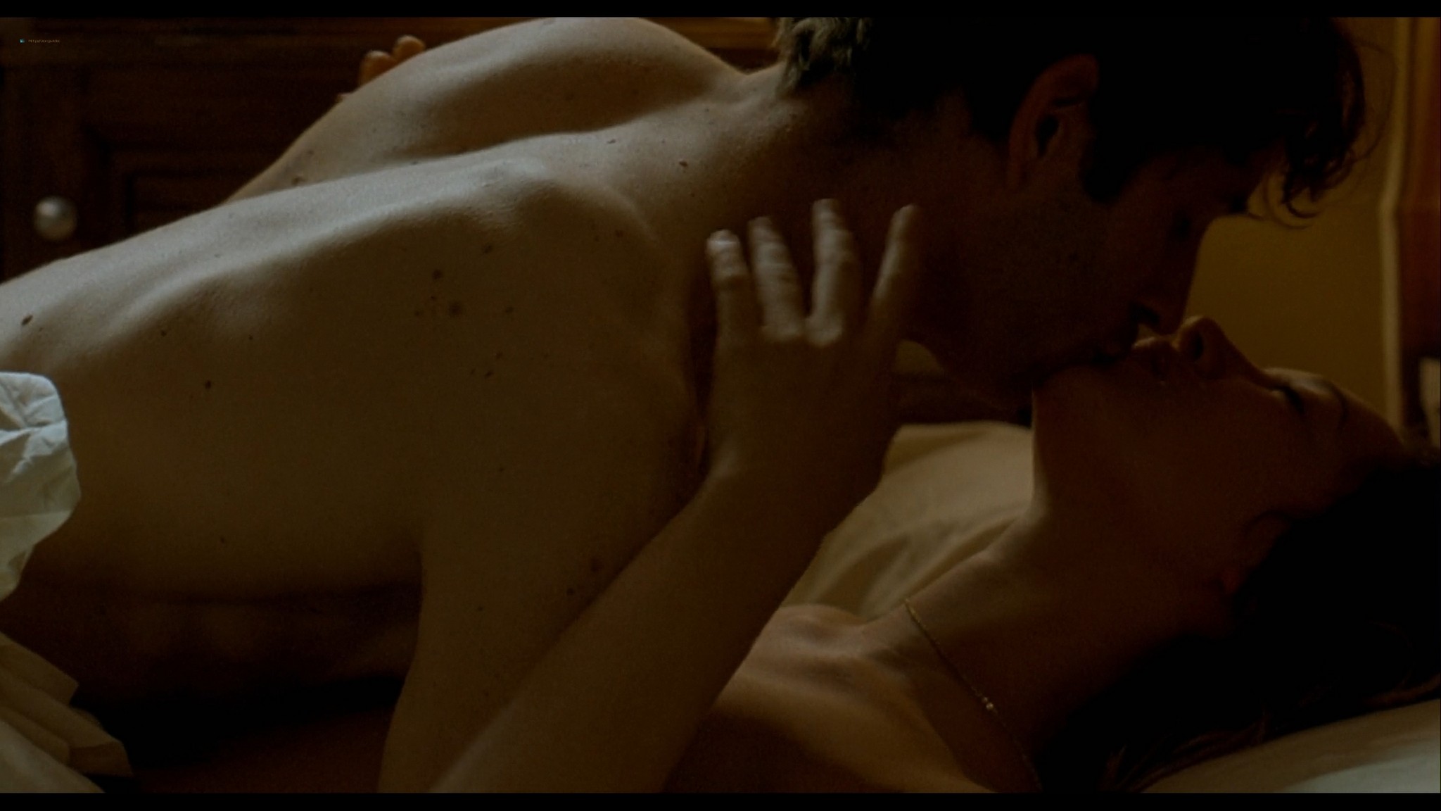 Laura Smet nude sex Catherine Frot sex Le passager de l ete 2006 1080p BluRay 14