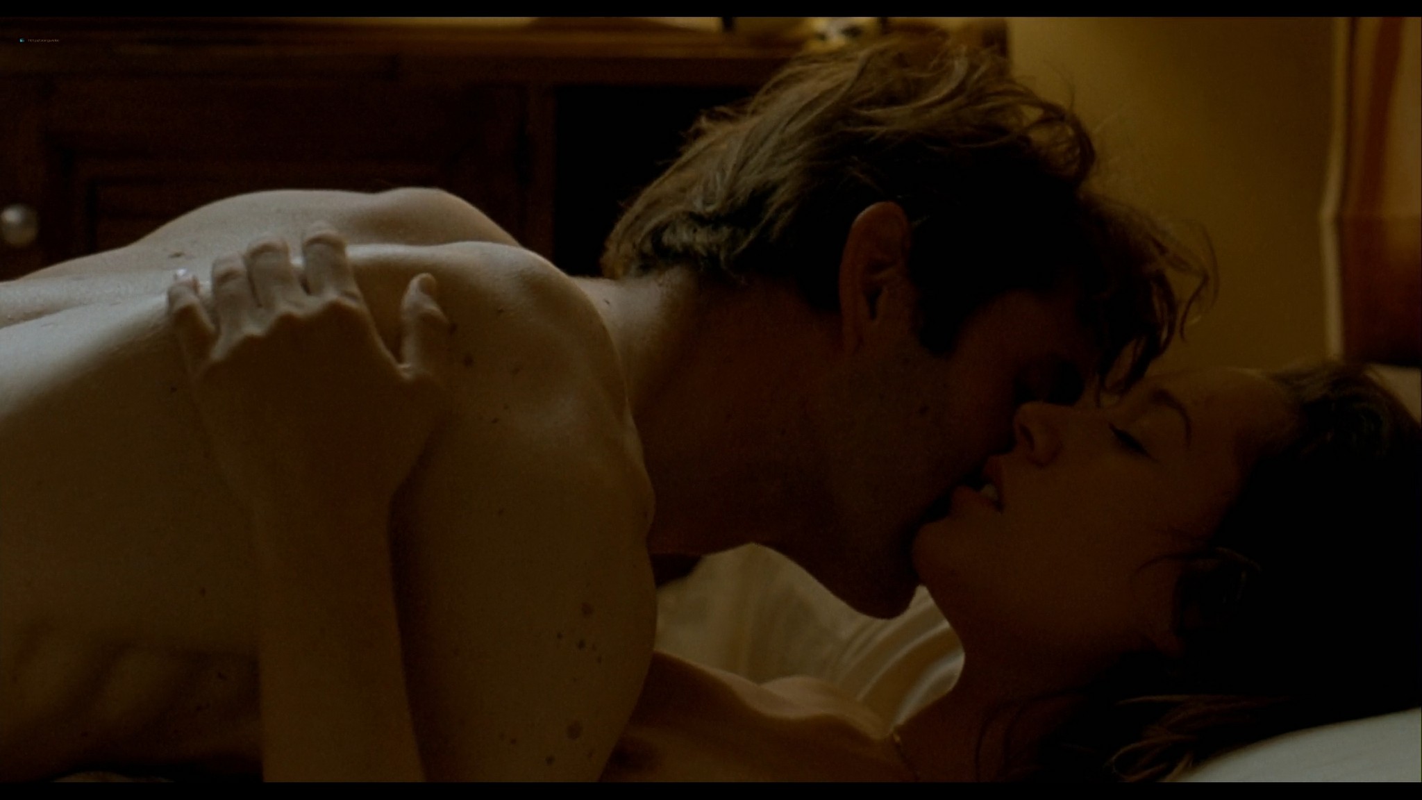 Laura Smet nude sex Catherine Frot sex Le passager de l ete 2006 1080p BluRay 15