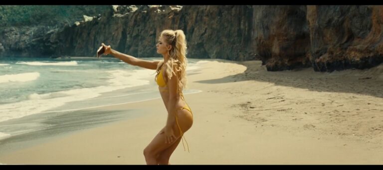 Abbey Lee hot Thomasin McKenzie, Vicky Krieps and others sexy – Old (2021) 1080p Web