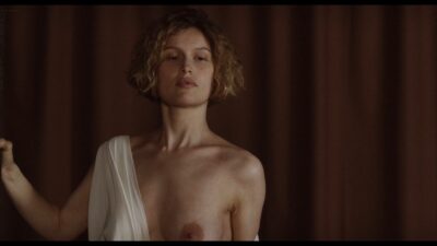 Laetitia Casta nude topless and very hot La jeune fille et les loups 2007 HD 1080p BluRay 4